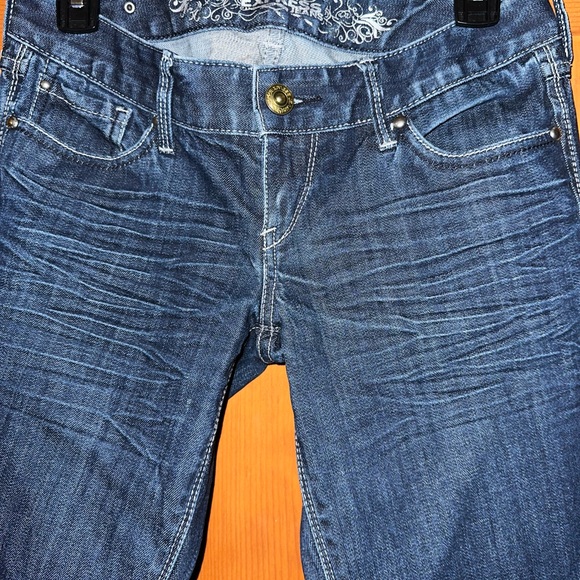 Express Jeans Size 2 Short Barely boot worn once - Picture 6 of 11